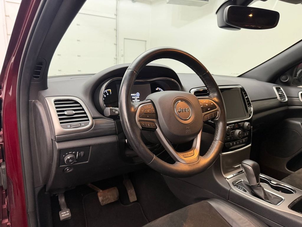Used 2019 Jeep Grand Cherokee Altitude SUV