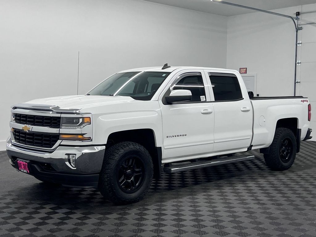 Used 2017 Chevrolet Silverado 1500 LT w/1LT Truck Crew Cab
