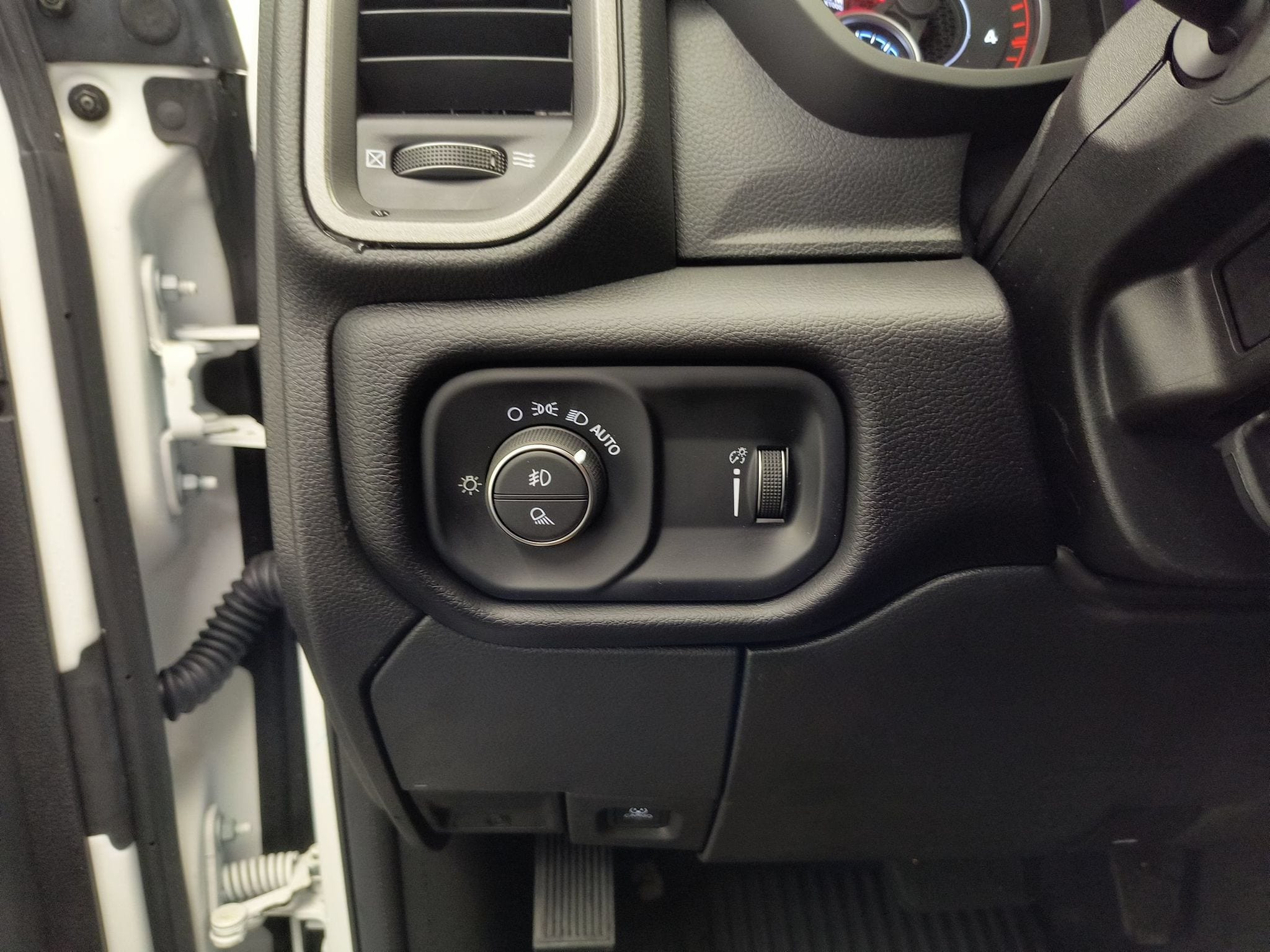 2025 RAM 2500 Tradesman - Photo 16