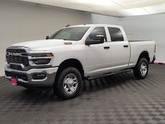 2026 Ram 2500 TRADESMAN CREW CAB 4X4 6'4 BOX Pickup