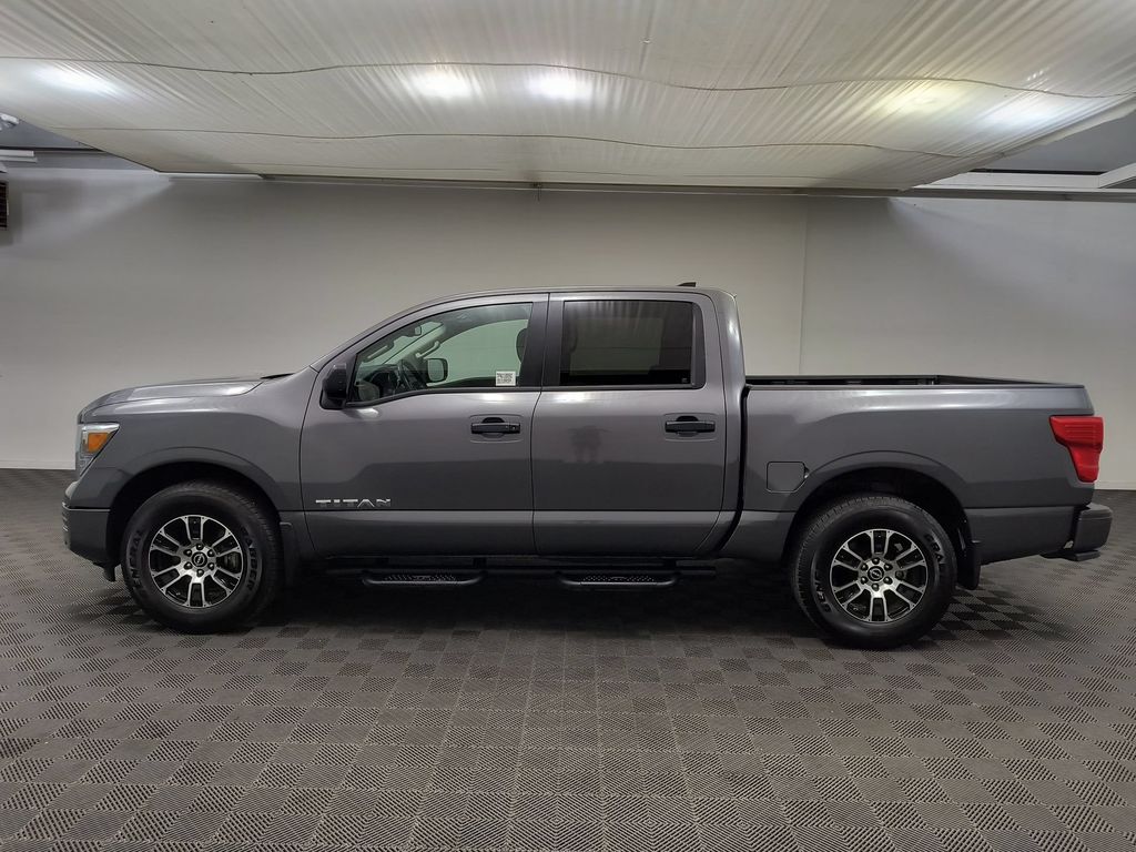 Titan SV Truck Crew Cab