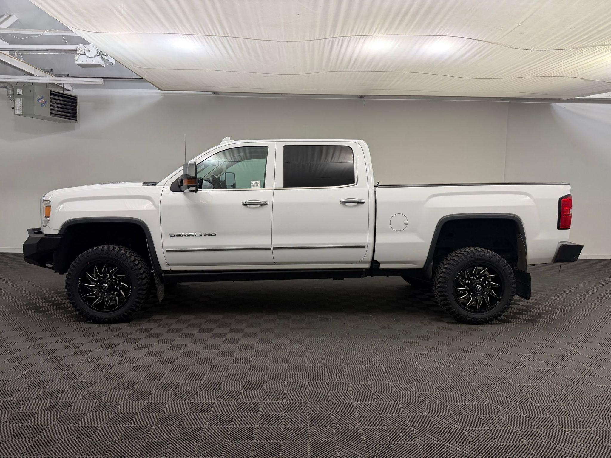 Used 2016 GMC Sierra 2500HD Denali Truck Crew Cab