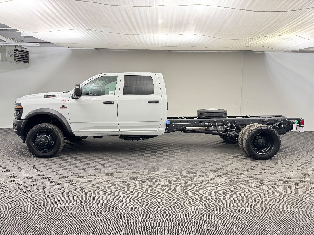 New 2025 Ram 5500 Chassis Cab 5500 TRADESMAN CHASSIS CREW CAB 4X4 84' CA Pickup