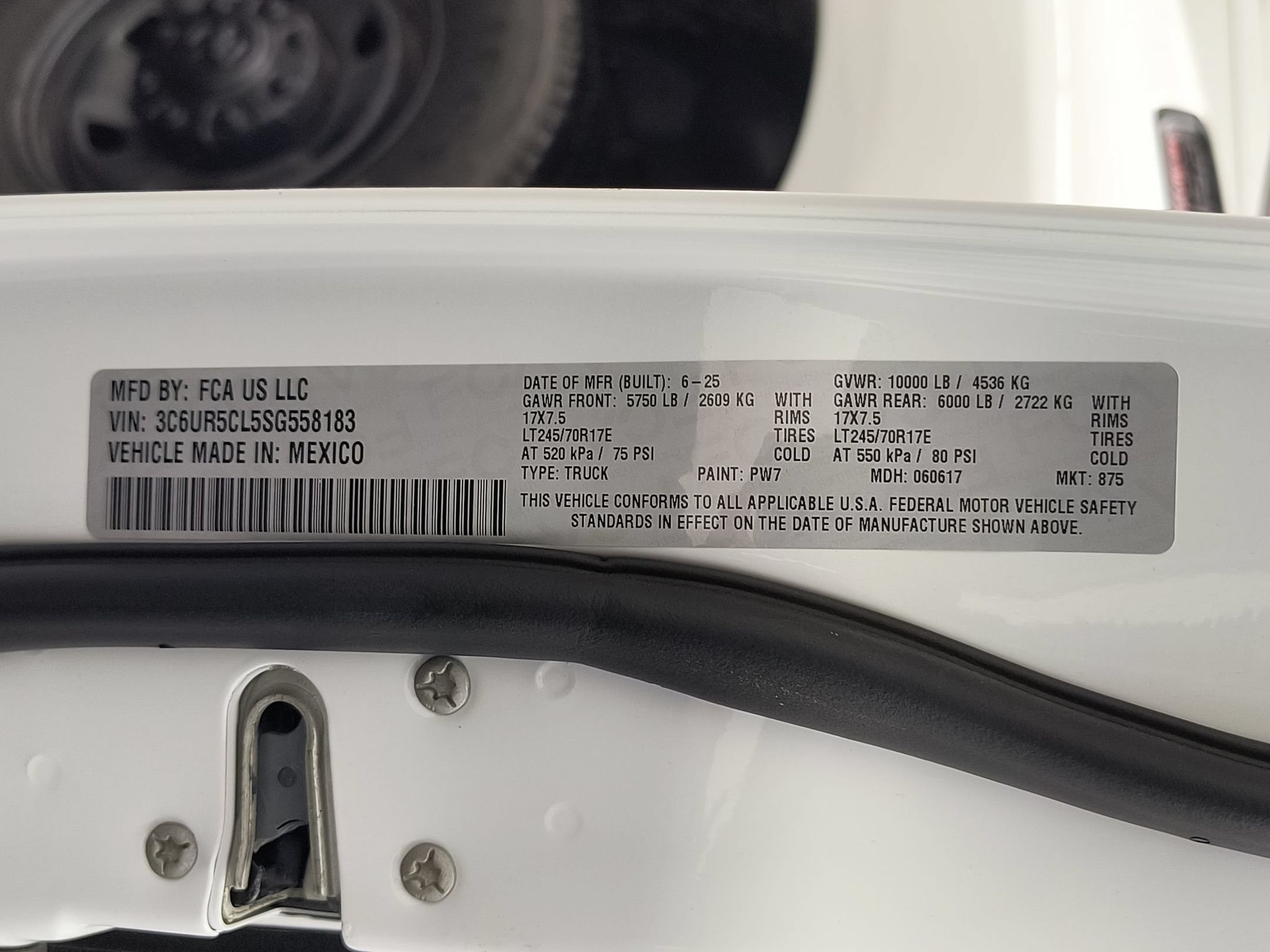 2025 RAM 2500 Tradesman - Photo 16