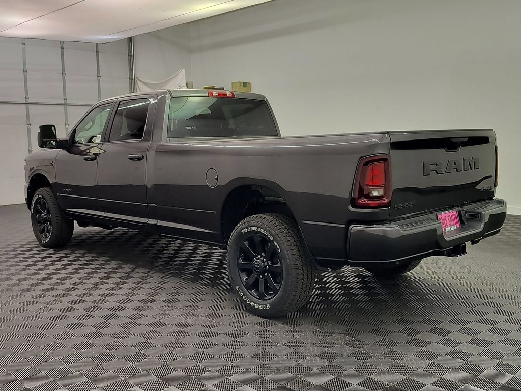 New 2026 Ram 3500 BIG HORN CREW CAB 4X4 8' BOX Pickup