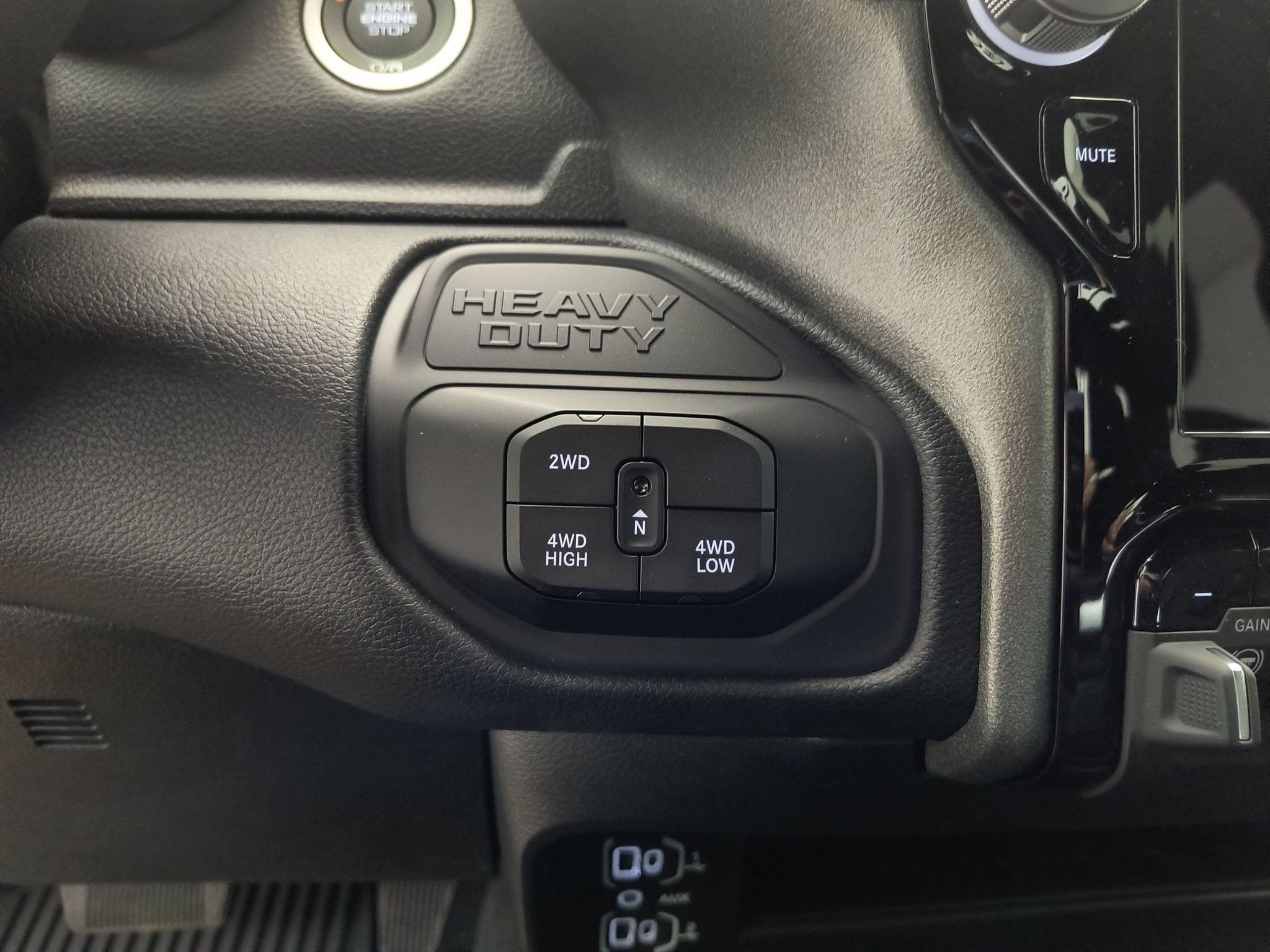 2025 RAM 2500 Tradesman - Photo 25