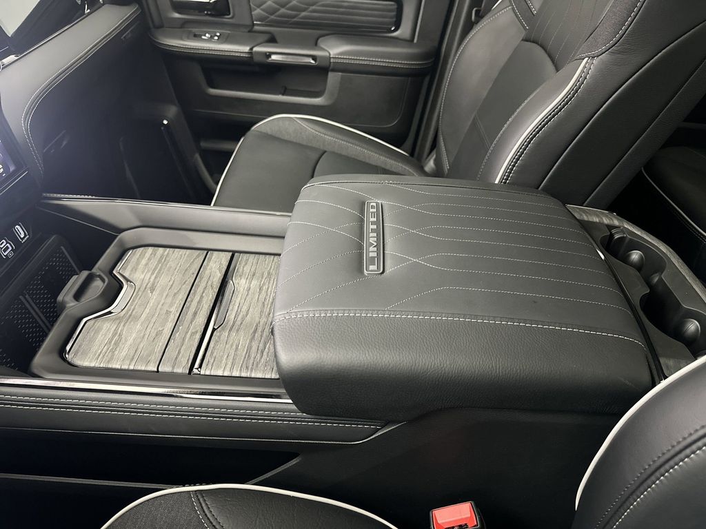 2025 RAM 3500 Limited - Photo 25