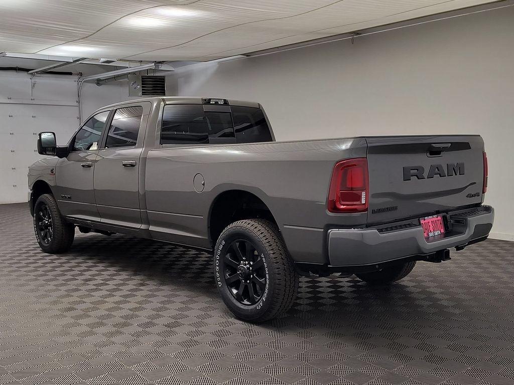 New 2026 Ram 3500 LARAMIE CREW CAB 4X4 8' BOX Pickup