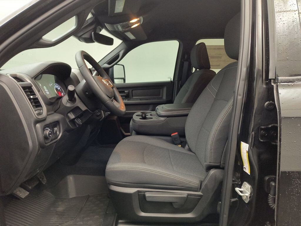 New 2025 Ram 2500 TRADESMAN CREW CAB 4X4 6'4 BOX Pickup