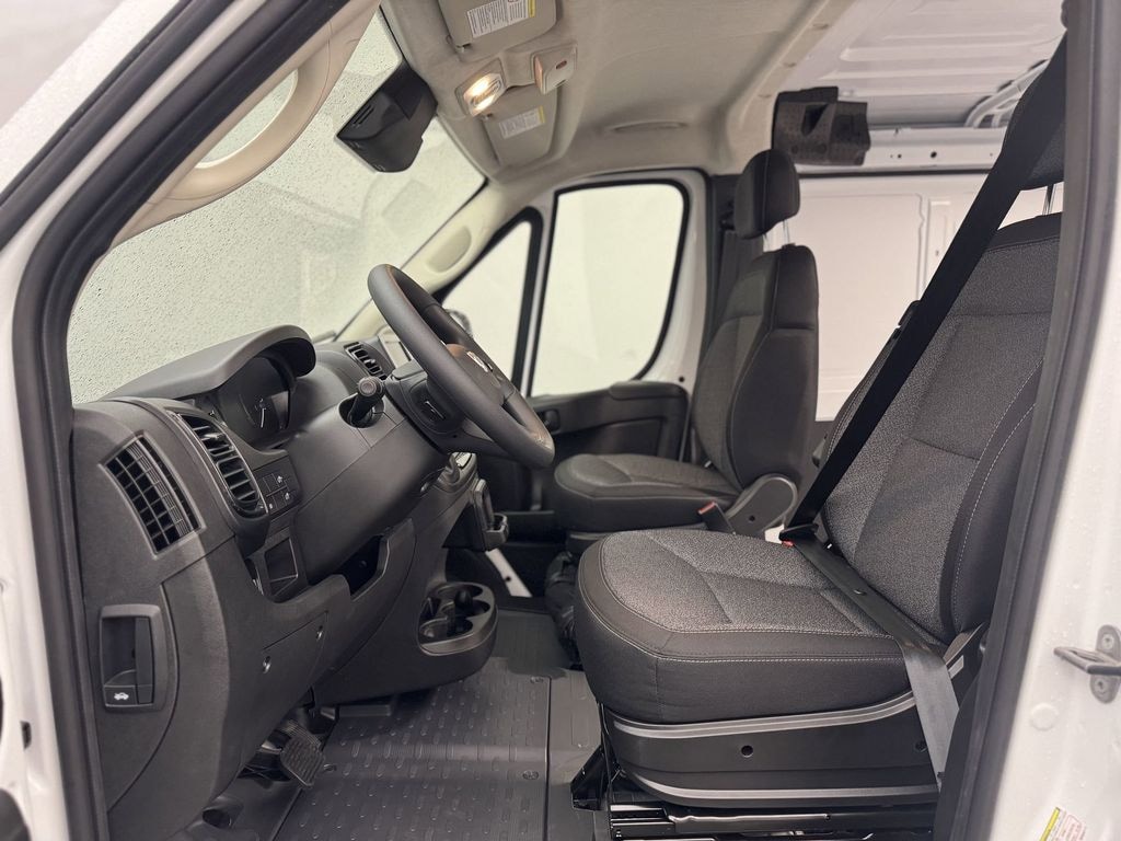 New 2025 Ram ProMaster PROMASTER 1500 TRADESMAN CARGO VAN LOW ROOF 118' W Cargo Van