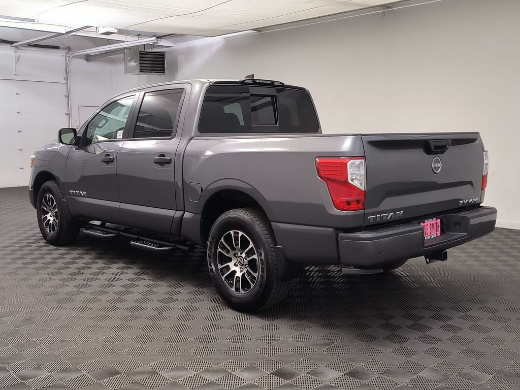 Titan SV Truck Crew Cab