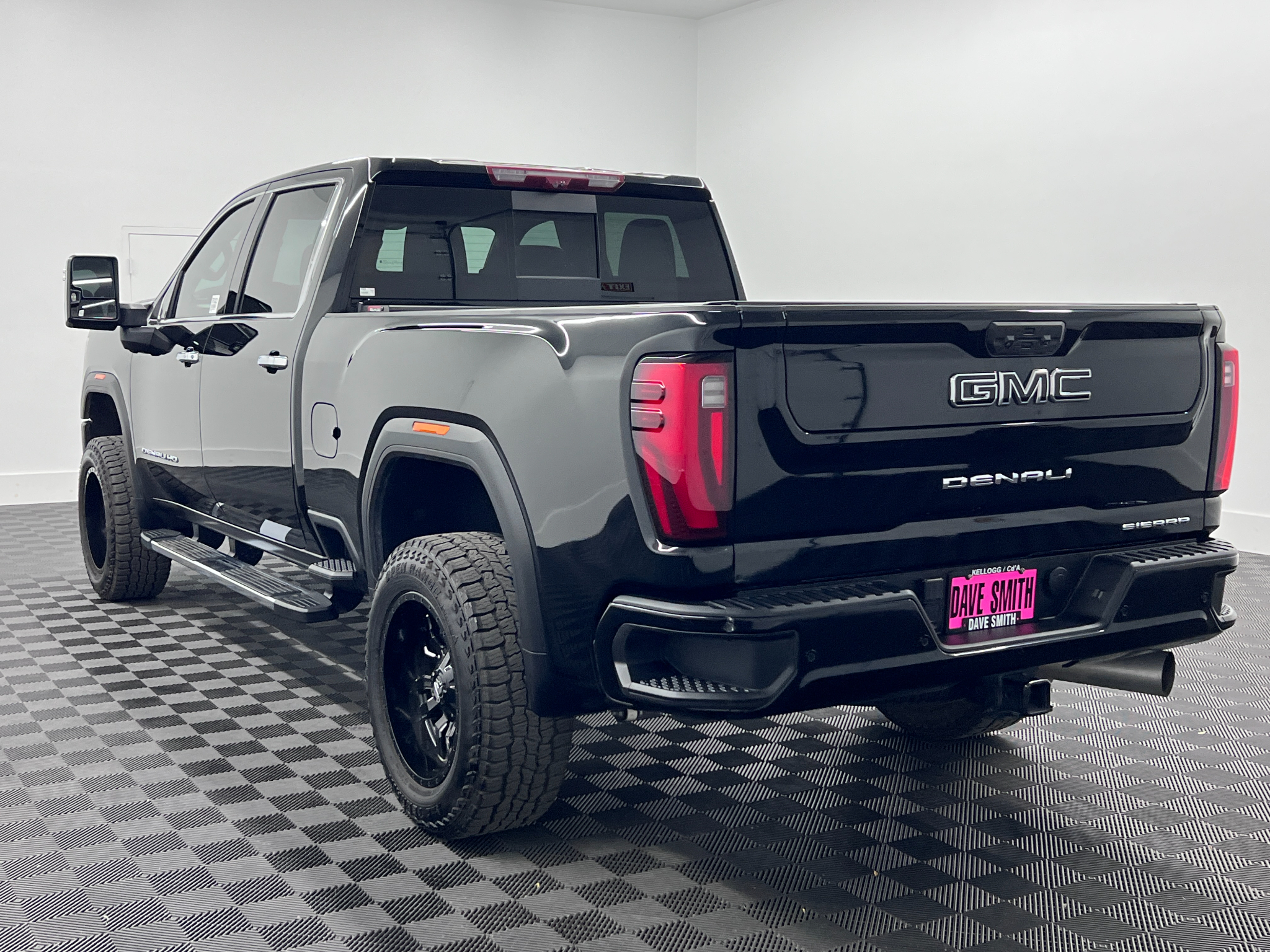 Used 2024 GMC Sierra 2500 HD Denali Truck Crew Cab