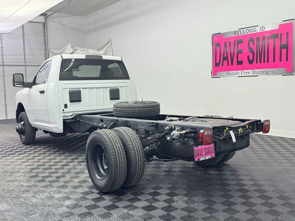 New 2025 Ram 3500 Chassis Cab 3500 TRADESMAN CHASSIS REGULAR CAB 4X4 84' CA Pickup