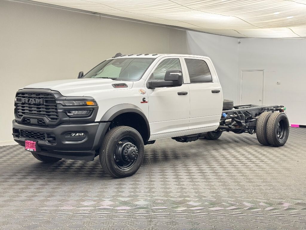 New 2025 Ram 5500 Chassis Cab 5500 TRADESMAN CHASSIS CREW CAB 4X4 84' CA Pickup