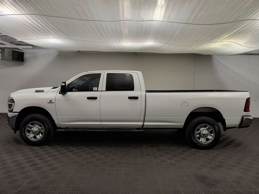 New 2026 Ram 3500 TRADESMAN CREW CAB 4X4 8' BOX Pickup
