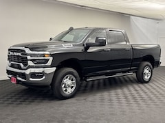 2025 Ram 2500 TRADESMAN CREW CAB 4X4 6'4 BOX Pickup