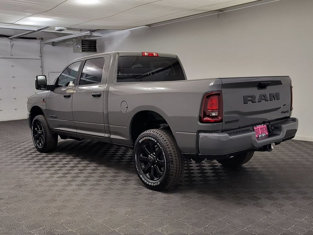 New 2026 Ram 2500 BIG HORN CREW CAB 4X4 6'4 BOX Pickup
