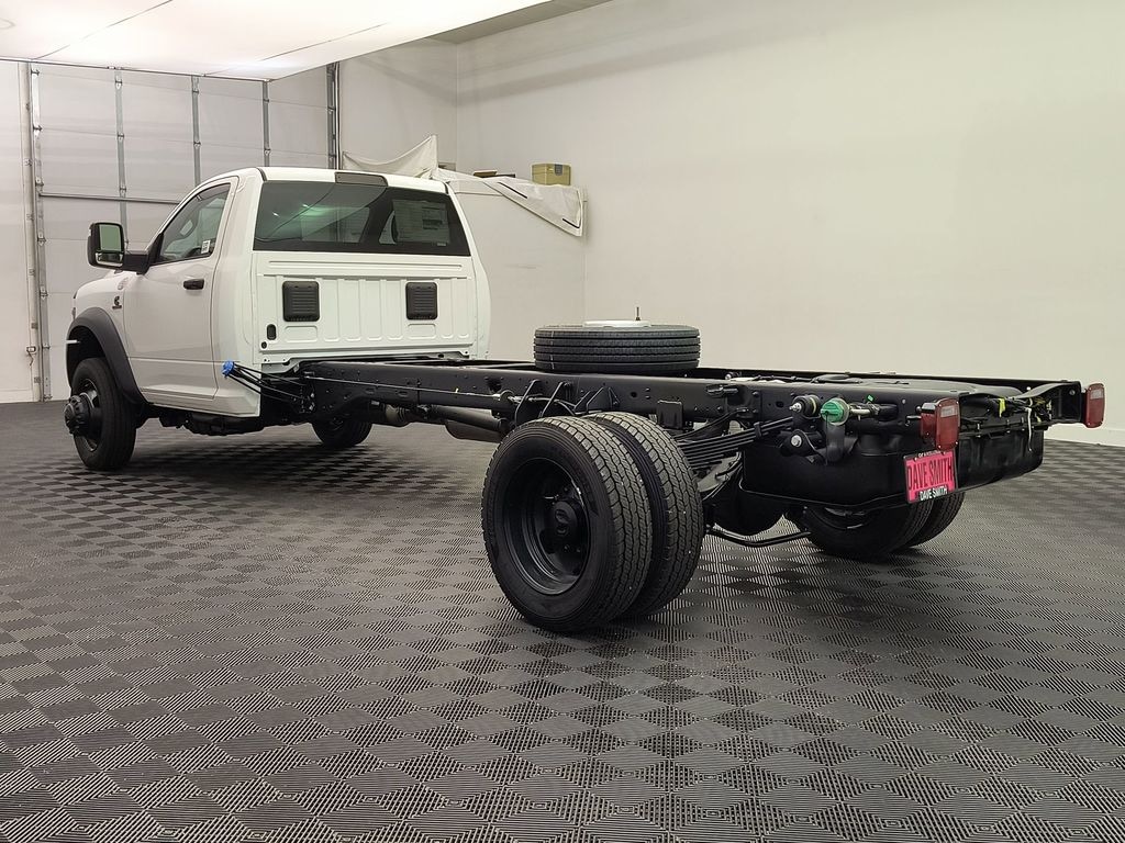 New 2026 Ram 5500 Chassis Cab TRADESMAN REGULAR 4X4 120' CA Pickup