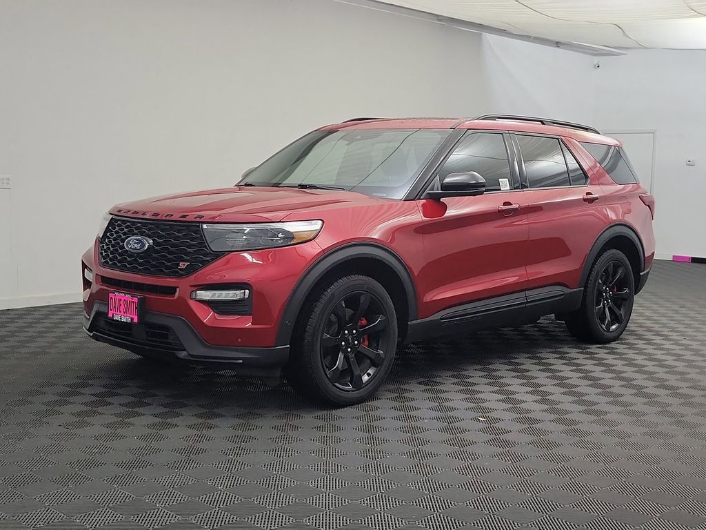 2021 Ford Explorer ST's photo