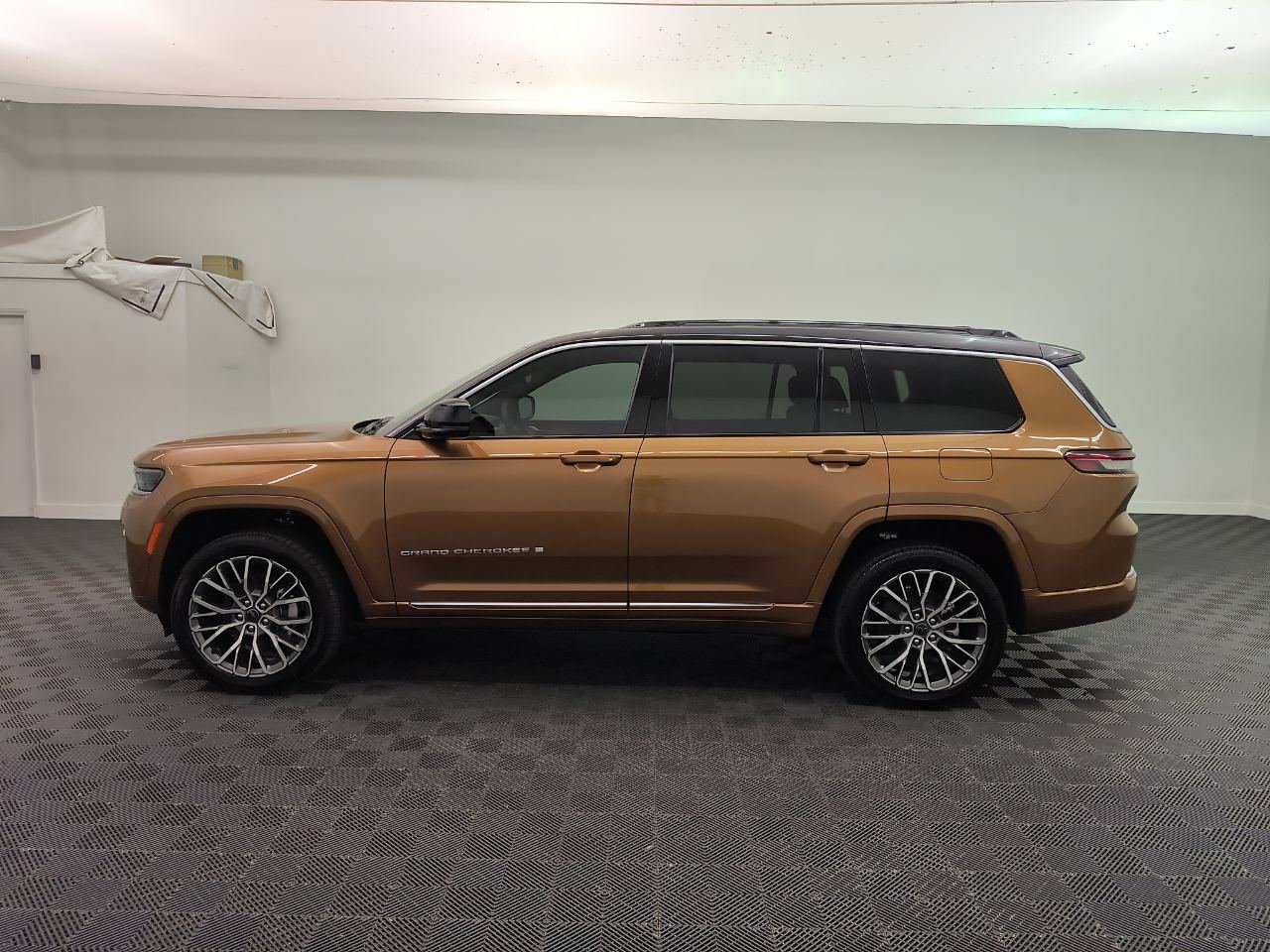 New 2027 Jeep Grand Cherokee L SUMMIT 4X4 Sport Utility