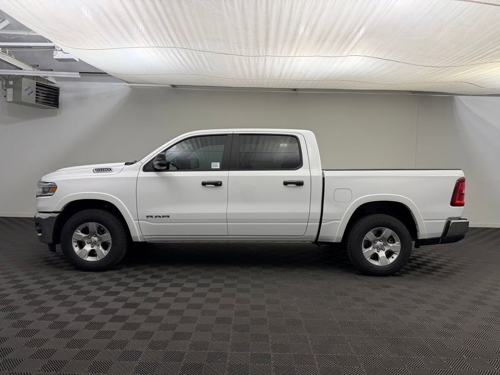New 2026 Ram 1500 BIG HORN CREW CAB 4X4 5'7 BOX Pickup