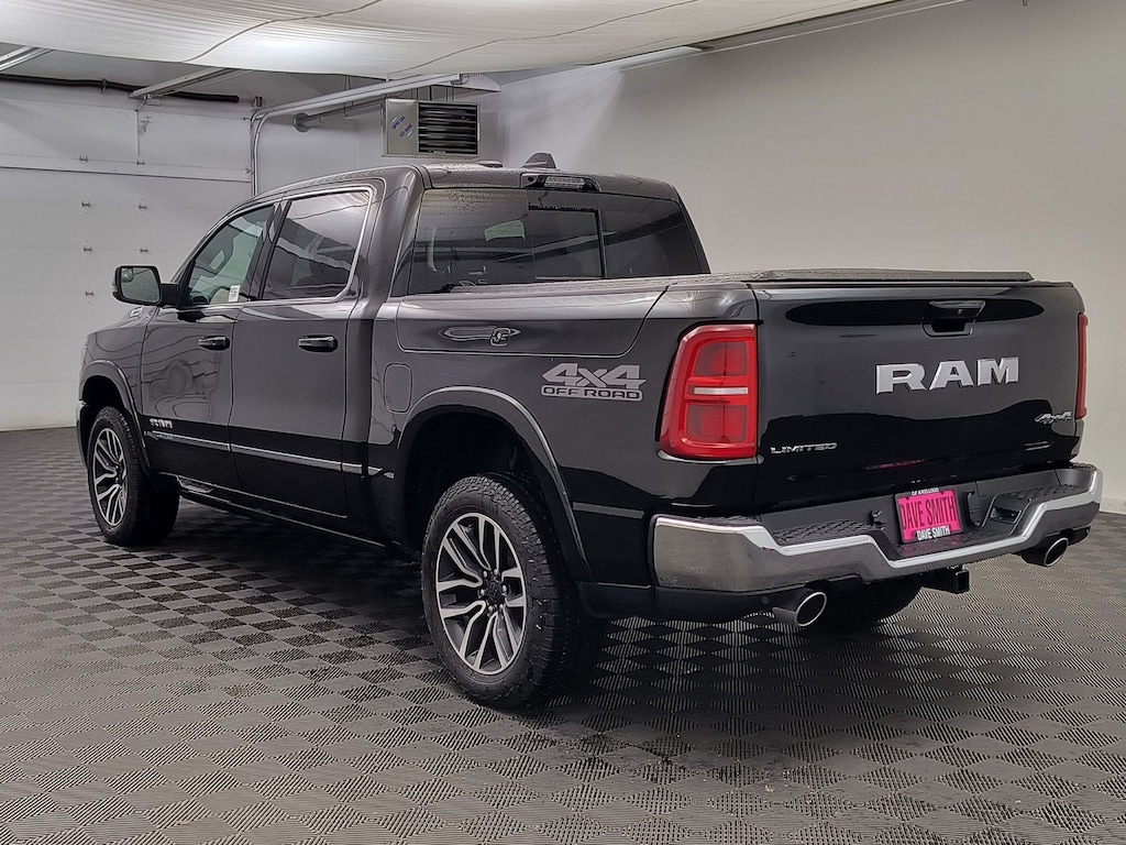 New 2026 Ram 1500 LIMITED CREW CAB 4X4 5'7 BOX Pickup