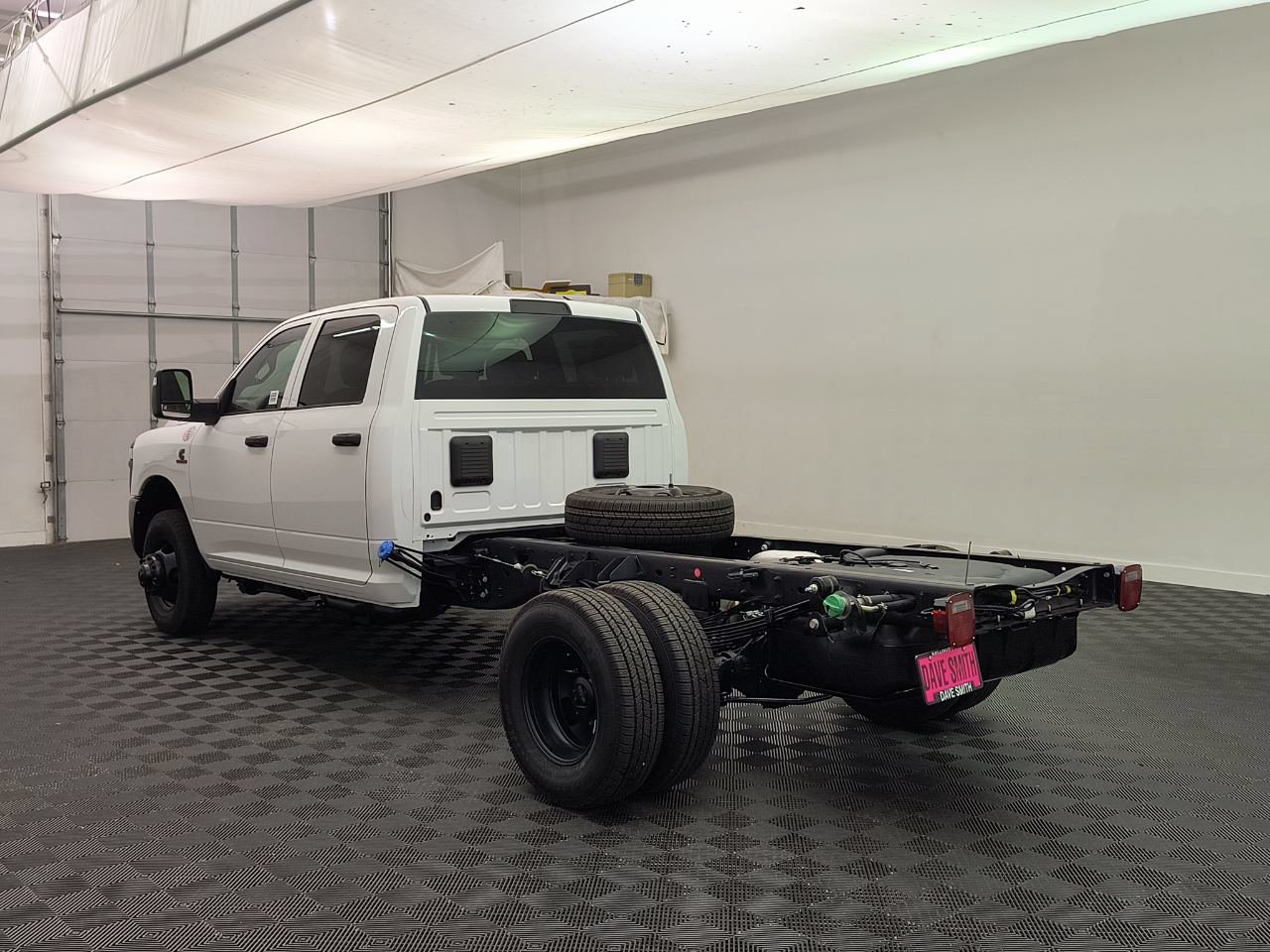 New 2027 Ram 3500 CREW CAB CHASSIS 4X4 Pickup