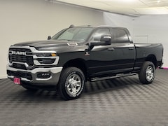 2025 Ram 2500 TRADESMAN CREW CAB 4X4 6'4 BOX Pickup