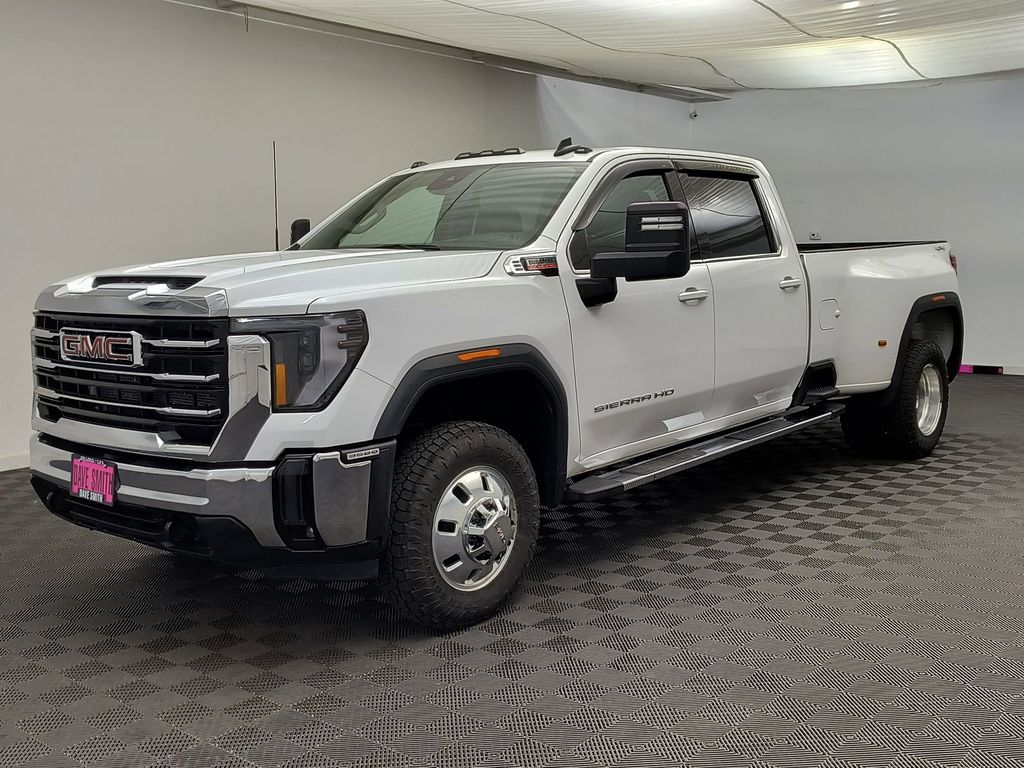 2025 GMC Sierra 4WD Crew Cab Long Box DRW SLE's photo