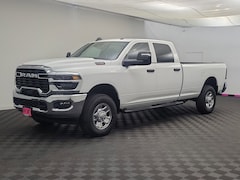 2026 Ram 2500 TRADESMAN CREW CAB 4X4 8' BOX Pickup