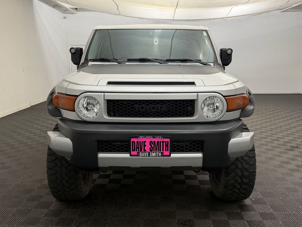 FJ Cruiser Base SUV