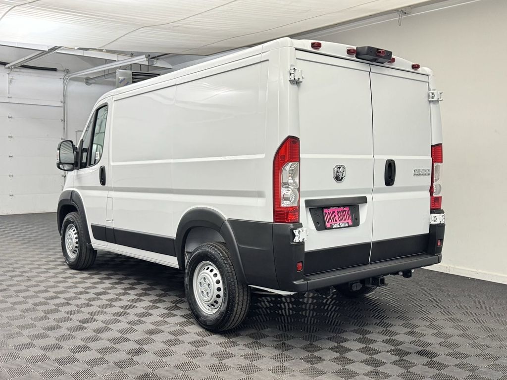 New 2025 Ram ProMaster PROMASTER 1500 TRADESMAN CARGO VAN LOW ROOF 118' W Cargo Van