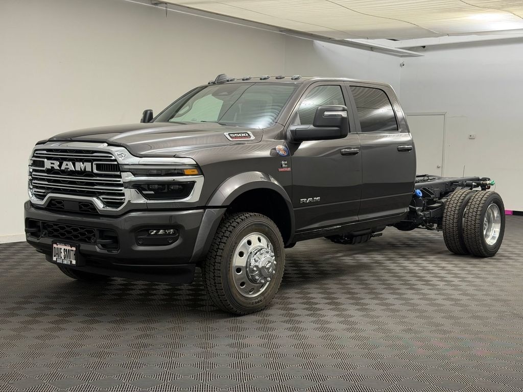 New 2026 Ram 5500 BIG HORN CHASSIS CREW CAB 4X4 60' CA Pickup