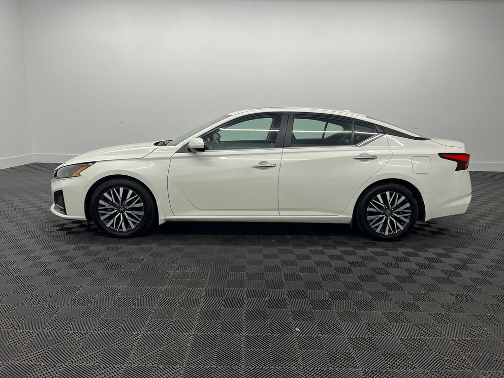 Used 2023 Nissan Altima SV with VIN 1N4BL4DV4PN379777 for sale in Kellogg, ID
