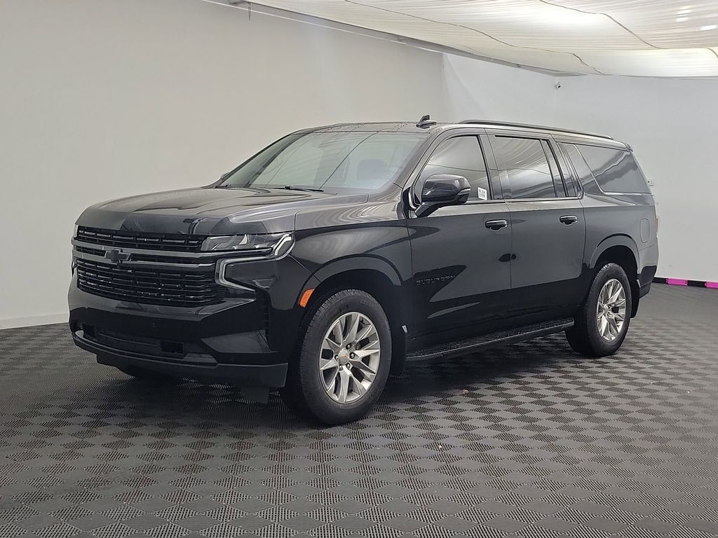 2022 Chevrolet Suburban RST's photo