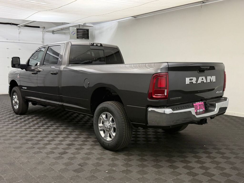 New 2026 Ram 3500 BIG HORN CREW CAB 4X4 8' BOX Pickup