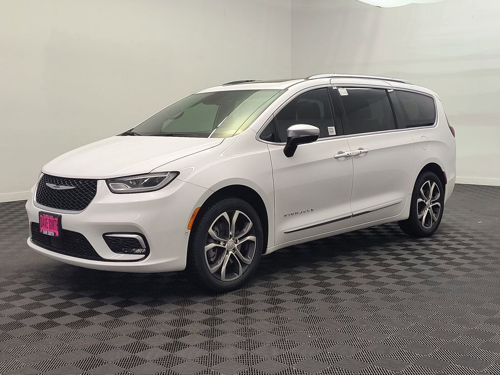 2026 Chrysler Pacifica Pinnacle's photo