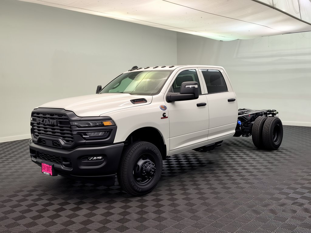 New 2027 Ram 3500 CREW CAB CHASSIS 4X4 Pickup