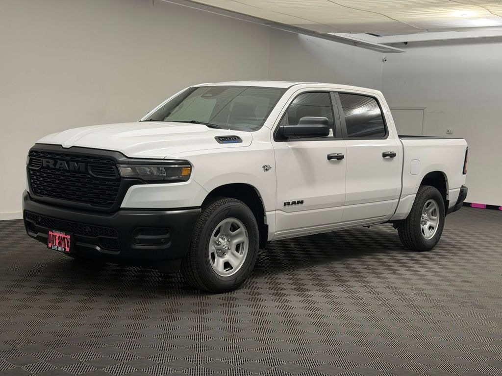 New 2026 Ram 1500 TRADESMAN CREW CAB 4X4 5'7 BOX Pickup