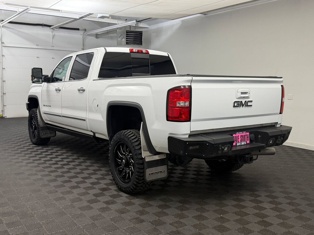 Used 2016 GMC Sierra 2500HD Denali Truck Crew Cab