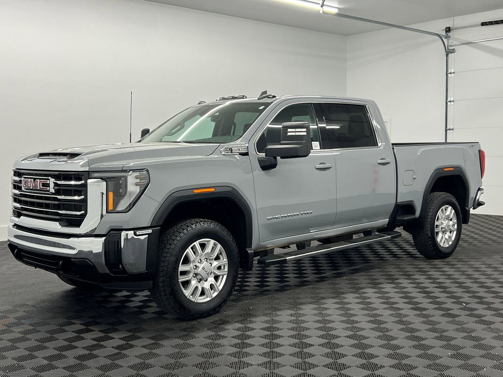 2024 GMC Sierra 4WD Crew Cab Standard Box SLE's photo