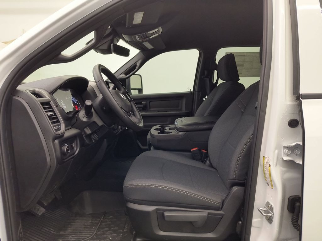 New 2025 Ram 2500 TRADESMAN CREW CAB 4X4 6'4 BOX Pickup