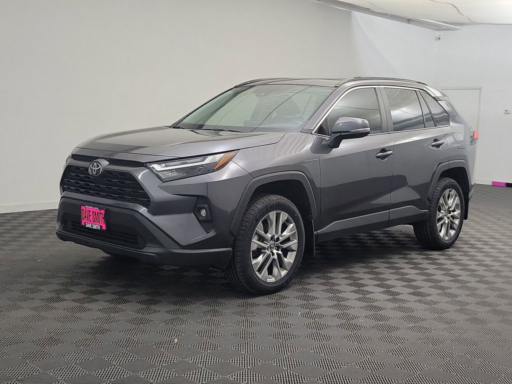 2024 Toyota RAV4 XLE Premium's photo