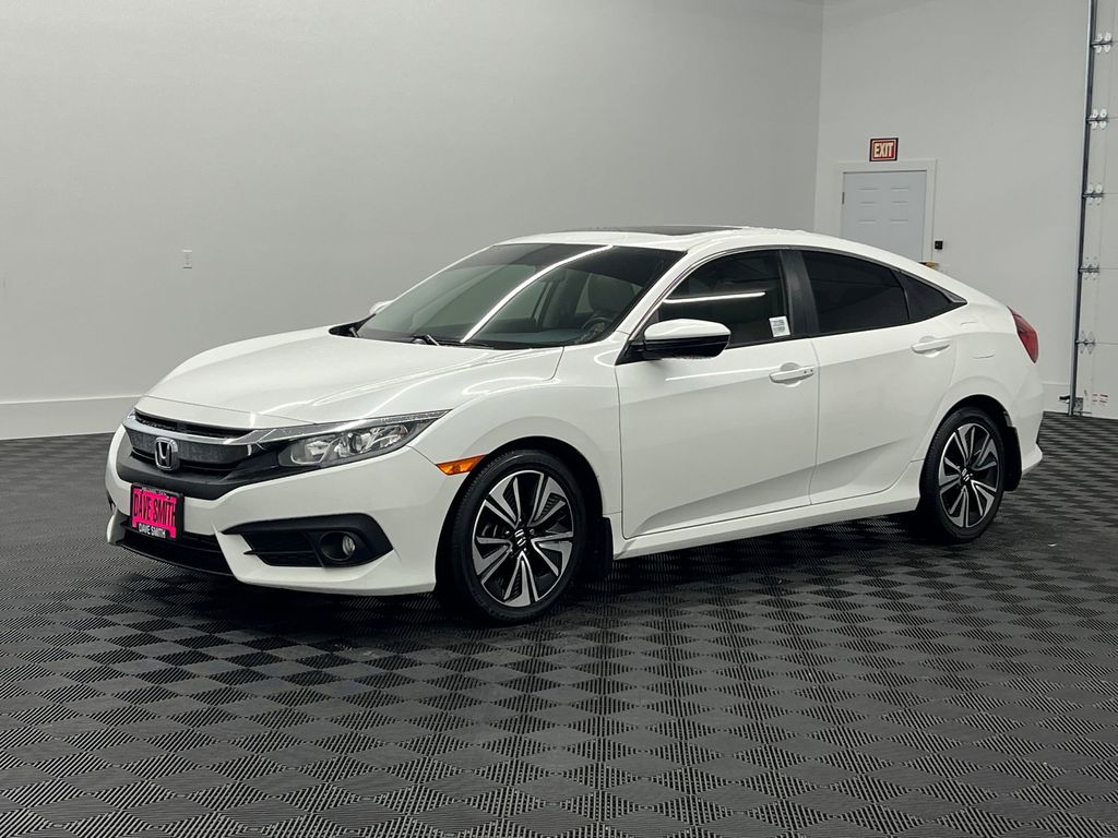 2018 Honda Civic EX-T's photo