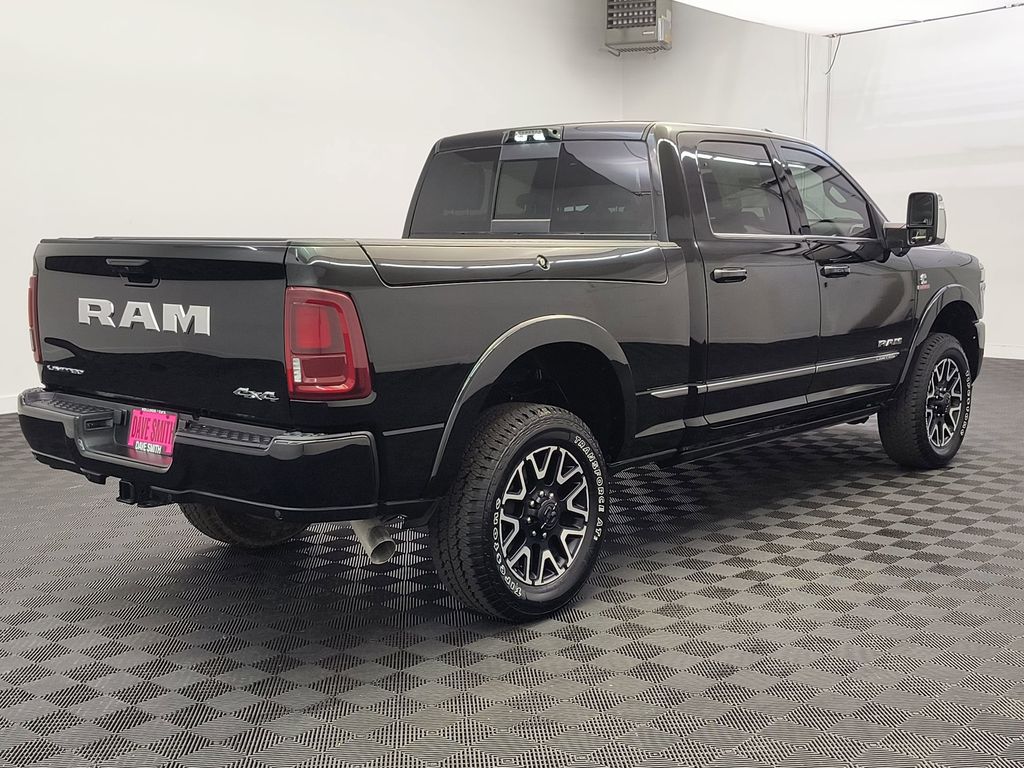2025 RAM 3500 Limited - Photo 8