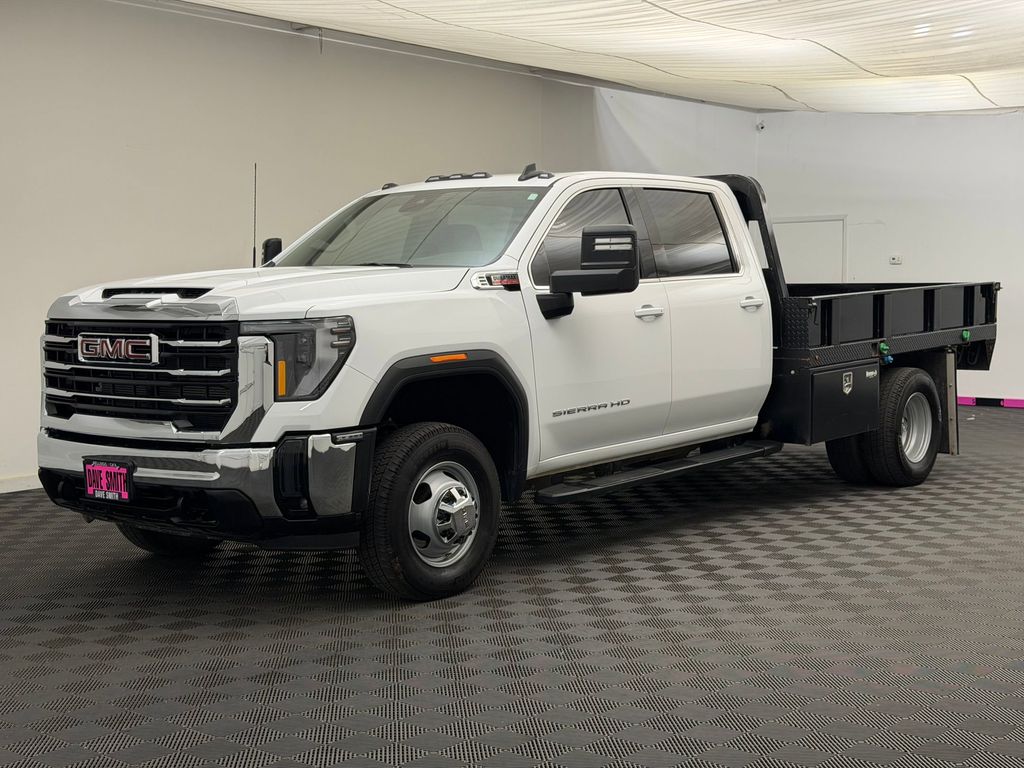 2026 GMC Sierra 4WD Crew Cab Standard Box SLE's photo