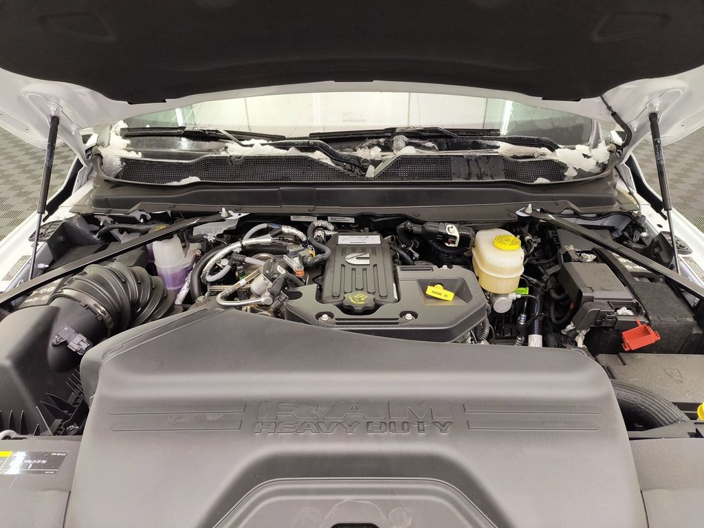 2025 RAM 2500 Tradesman - Photo 31