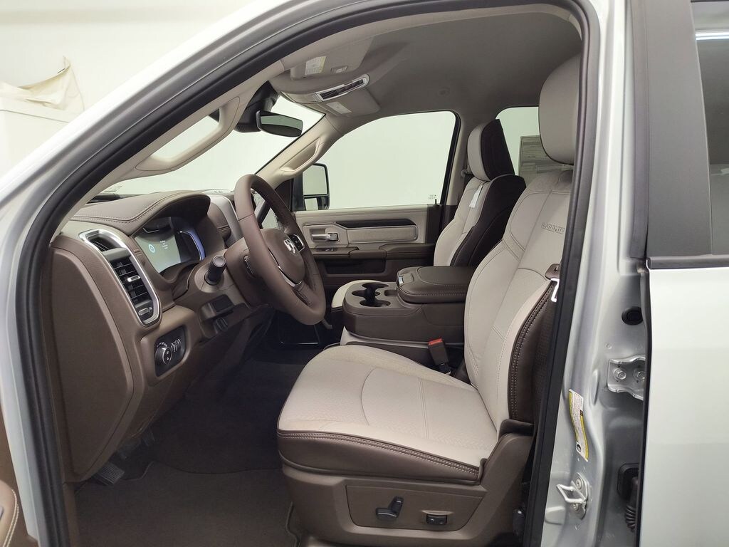 New 2026 Ram 2500 LARAMIE CREW CAB 4X4 6'4 BOX Pickup