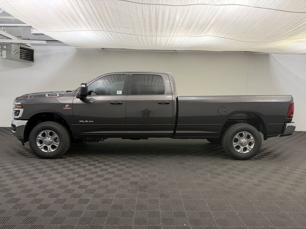 New 2026 Ram 3500 BIG HORN CREW CAB 4X4 8' BOX Pickup