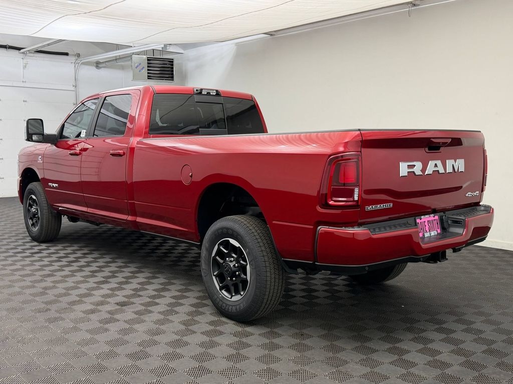 New 2026 Ram 2500 LARAMIE CREW CAB 4X4 8' BOX Pickup